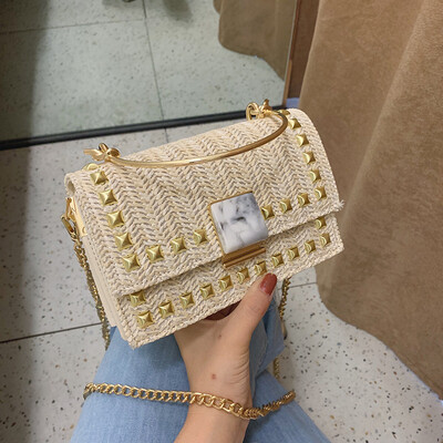 

Bag female Korean version of the fresh super fire woven small square bag temperament French niche wild tide package