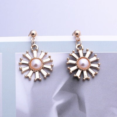 

EK314 New Design Metal Gold Color Circle Cross Heart Geometric Irregular Natural Imitation Pearl Drop Earrings for Women Jewelry