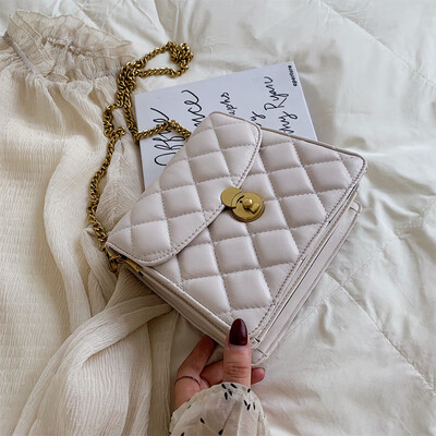 

On the new female 2019 Korean style embroidered line shoulder bag summer fashion Joker slung chain small square bag