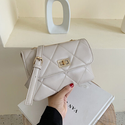 

Korean version of small bags 2019 new Linger chain embroidered small square bag fashion slung a single shoulder bag