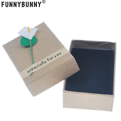 

FUNNYBUNNY Exquisite Calla Lily Flower Jewelry Packing Box Square Kraft Paper Gift Box for Earrings Necklaces Rings