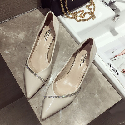 

Fairy wind high heels women fine fall Korean fashion rhinestones Joker pointed small fresh shoes