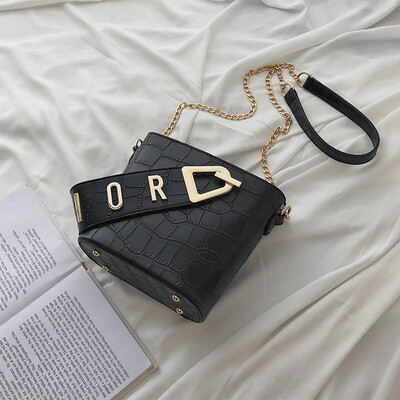 

Chic texture chain bag fashion crocodile pattern retro womens bag new 2019 bucket bag shoulder Messenger bag