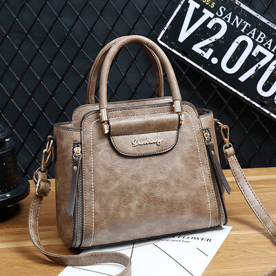 

Womens handbags retro womens handbags Korean handbag Joker large capacity fashion shoulder Messenger bag