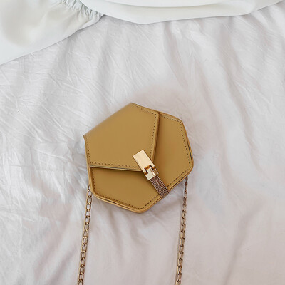 

2019 new Korean version of chic fringed polygon chain bag female fashion simple wild temperament shoulder Messenger bag
