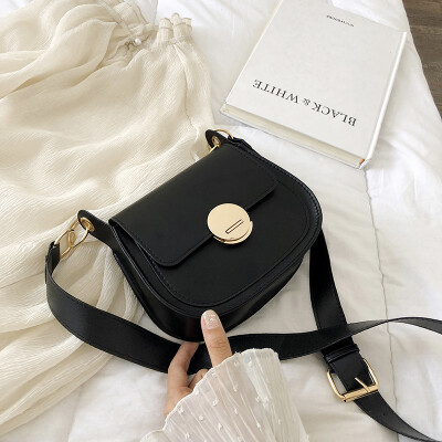 

2019 new female bag female summer small fresh temperament wild Messenger bag tide fashion casual shoulder saddle bag