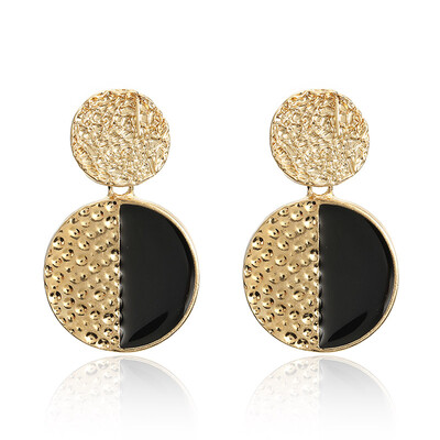 

New Womens Earrings Colorful Metal Shake Simple Charm Geometric Stud Earrings Suitable for Winter Jewelry Gifts 2019 Hot