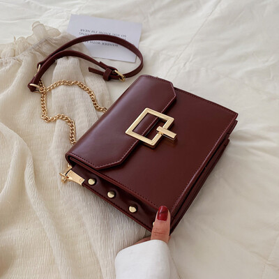 

Advanced foreign gas bag simple rivet bag new 2019 fashion chain small square bag single shoulder oblique satchel bag