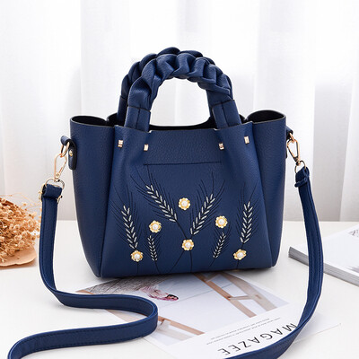 

Womens bag 2019 spring&summer new bag European&American big bag fashion wild womens bag Messenger bag