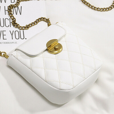 

Summer slung a small bag of new 2019 Korean Red Joker Western style mobile phone chain shoulder bag womens bag