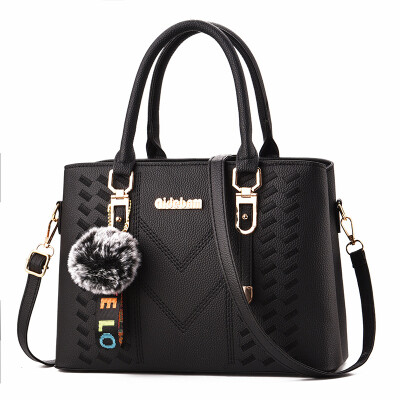 

Womens bag 2019 Europe&the United States new ladies big bag large capacity cool tide Messenger shoulder bag handbag