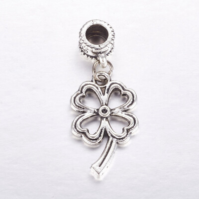 

Tibetan Style Alloy European Dangle Beads Large Hole Pendants Clover Antique Silver 36mm Hole 45mm Pendant 245x145x2mm