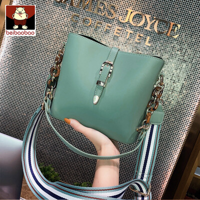 

On the new small bag women 2019 new tide texture fashion shoulder bucket bag retro Joker chain bag
