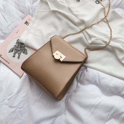 

On the new small bag foreign gas handbags summer new 2019 simple mini ins one shoulder chain Messenger bag female wild