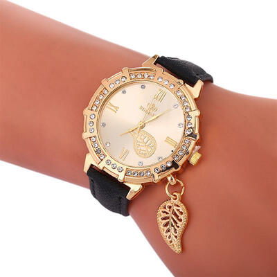 

2019 Fashion Women Luxury Watch New Design Pendant Clock Leather Band Quartz Wristwatch Lady Female Diamond Watches Reloj Mujer