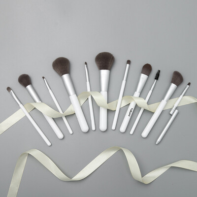 

〖Follure〗12PCS Wooden Foundation Cosmetic Eyebrow Eyeshadow Brush Makeup Brush Sets Tools