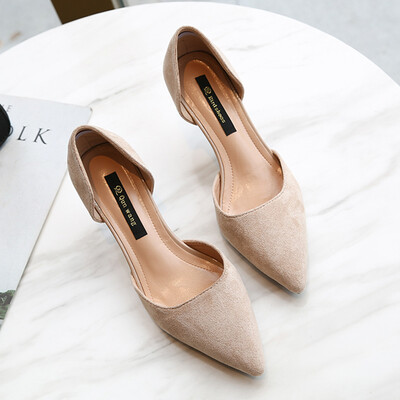 

Maiden sandals 2019 Xia new version of the Korean version of black pointed thin heel heels hollow name Yuanyuan cat heel shoes