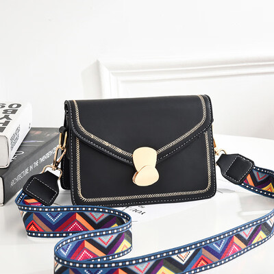 

Summer new small bag female 2019 new wave Korean version ins wild fashion ladies shoulder Messenger bag