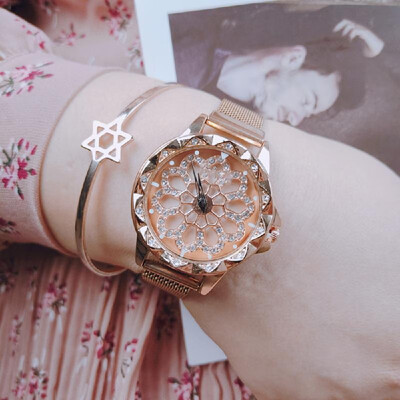 

Tong Sheng time to run the watch female student shaking the same paragraph network red fashion magnet waterproof mesh belt watch w