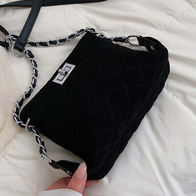

On the new small bag girl 2018 summer the new Chaohan version of the one-shoulder chain rhomboid womens bag