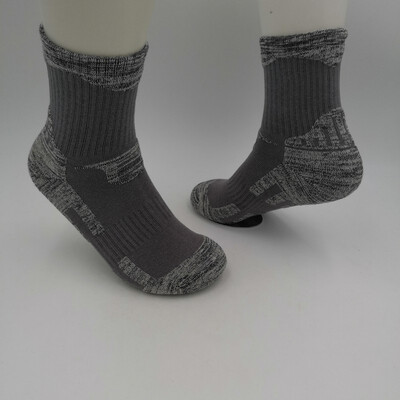 

SHUANGZUAN Sports socks tube breathable cotton socks deodorant 14095