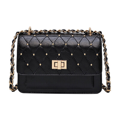 

Niche bag female 2019 spring new shoulder saddle Messenger bag tide Korean version of the wild fashion small round bag