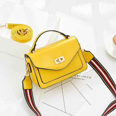

In summer new womens handbags are in vogue Korean version of Joker single shoulder messenger bag is fashionable&small squar