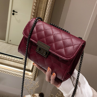 

Chic chain bag women 2019 new Korean wave spring&summer shoulder bag Joker casual slung small square bag