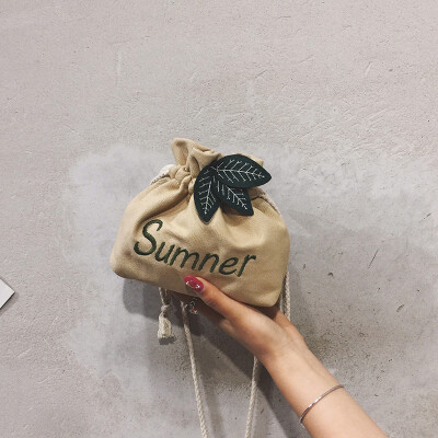 

Summer bag female 2019 new Korean version of the small fresh girl canvas slung shoulder bag ins mini bucket bag