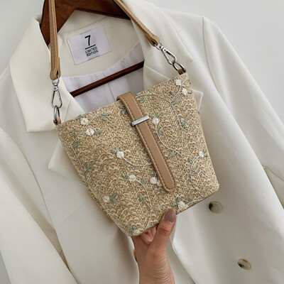 

Tailored Women Beach Lace Embroid Straw Bucket Bag Burlap Square Bag Messenger Bag
