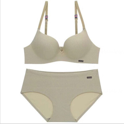 

Women Push Up Bra Seamless 1PC Deep V Gather Wireless 34 Cup Comfortable Bralette Female Lingerie Intimate