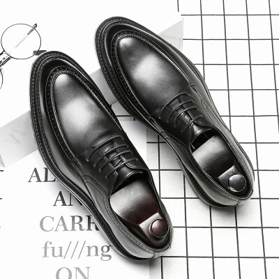 

Leather shoes male England Korean version of the pointed patent leather black tide shoes business dress casual bright lace tie shoes 9721