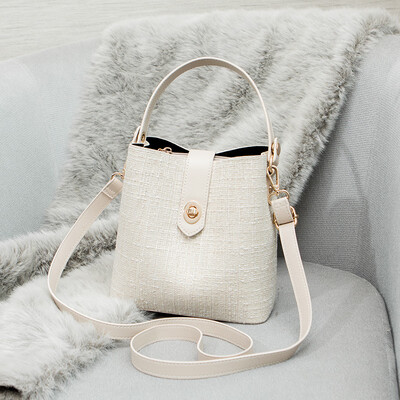

The Korean version of Joker shoulder bag fashion bucket bag foreign gas bag