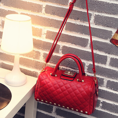 

Plaid Women Bags Bolsas CrossBody Feminina Fashion Rivet Womens Leather Handbags Shoulder Bags Ladies Messenger Bag