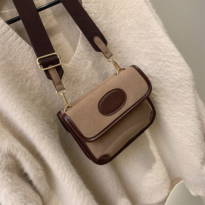 

Spring&summer new small bag female 2019 new wave Korean version of the wild slung shoulders fashion scrub wide square