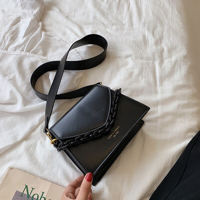 

Qiao Bani 2019 early autumn new South Korea ins fashion network red street shot chain flip bag shoulder diagonal female bag