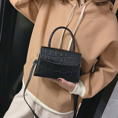 

Tailored Women Retro Portable Small Square Bag Wild Shoulder Bag Messenger Bag