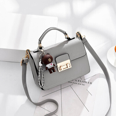 

Shangxin Female Trendy Korean Ins Overfire Simple Hand-held Bill of Lading Shoulder Oblique Square Bag