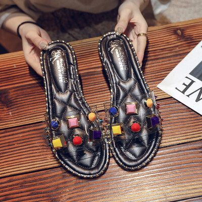 

Transparent slippers women wear fashion 2019 new summer flat-bottomed Joker lazy beach shoes net red drag