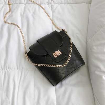 

Small fragrance style rhombic chain bag female 2019 new wave Korean version of the simple wild single shoulder slung bucket bag