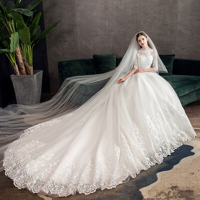 

Elegant Lace Embroidery Wedding Dress With Big Train High Neck Half Sleeve Wedding Gown Vintage Bridal Gown