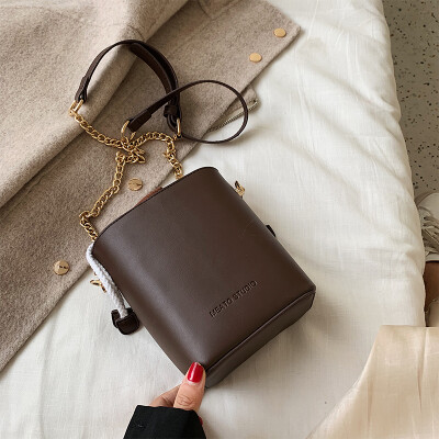 

Fashion pop bag 2019 new online celebrity same chain bag Korean version fan you bucket bag simple oblique satchel bag