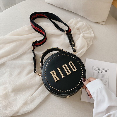 

Qiao Bani 2019 new Korean chic fashion rivet personality small round bag shoulder shoulder diagonal trend handbags