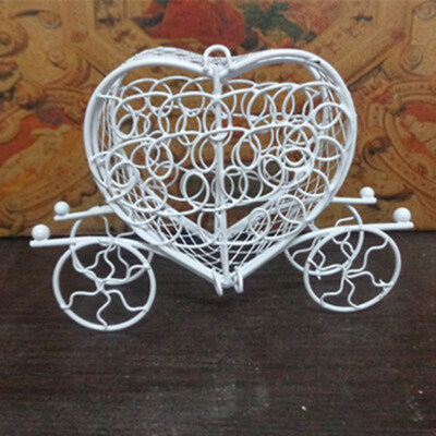 

Metal Love Heart Carriage Birthday Party Wedding Chocolate Candy Box Holder Gift