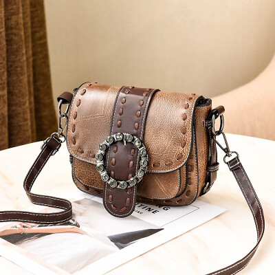 

On the new womens fashion lady simple Korean version of the one-shoulder oblique satchel personality girl bag