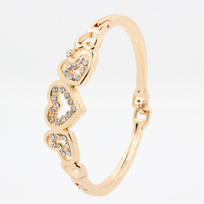 

1 Pc Fashion Popular Diamond Rhinestone Love Heart Bracelet Womens Accessories