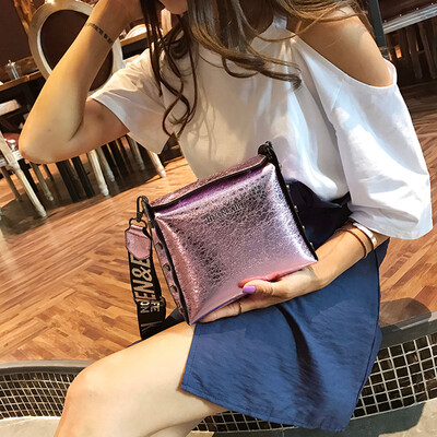 

Tailored Women One-shoulder Portable Messenger Bag Patent Leather Bright Burst Crack