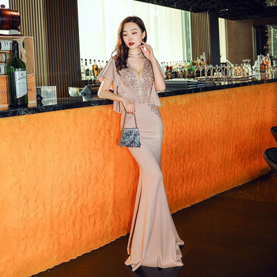 

Sexy Sequined Prom Dresses V-neck Floor-Length Flexible Satin Appliques Beading Mermaid Evening Dresses