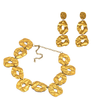 

AOTEMAN 2019 za Design Women Exaggerated Geometric Metal Necklaces Vintage Gold Colors irregular shapes Chokers Necklaces