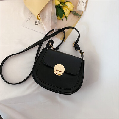 

Chic fashion casual shoulder bag female 2019 new retro art color contrast color saddle bag simple wild Messenger bag